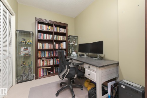 387 Calderon Crescent, Edmonton, AB - Indoor Photo Showing Office