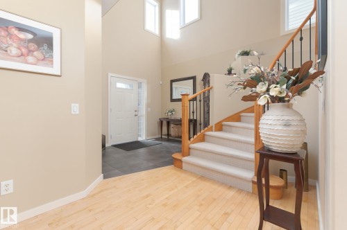 387 Calderon Crescent, Edmonton, AB - Indoor Photo Showing Other Room