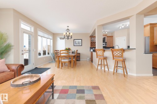 387 Calderon Crescent, Edmonton, AB - Indoor