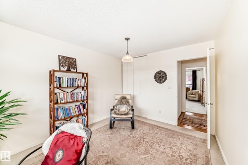 9924 152 Street, Edmonton, AB - Indoor