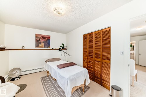 9924 152 Street, Edmonton, AB - Indoor