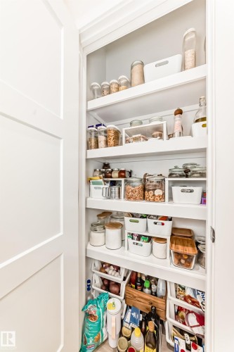 7642 91 Avenue, Edmonton, AB - Indoor Photo Showing Other Room