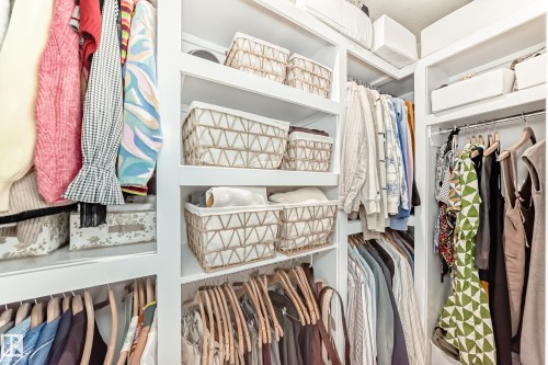 7642 91 Avenue, Edmonton, AB - Indoor With Storage