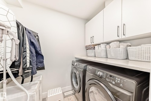 7642 91 Avenue, Edmonton, AB - Indoor Photo Showing Laundry Room