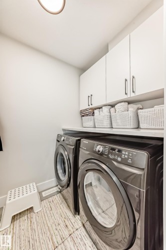 7642 91 Avenue, Edmonton, AB - Indoor Photo Showing Laundry Room