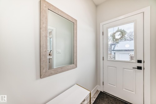 7642 91 Avenue, Edmonton, AB - Indoor Photo Showing Other Room