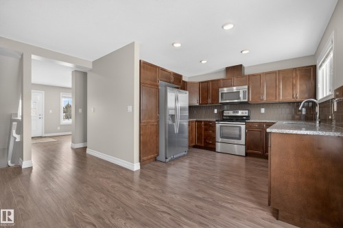 5 1508 105 Street, Edmonton, AB - Indoor Photo Showing Kitchen With Stainless Steel Kitchen With Double Sink