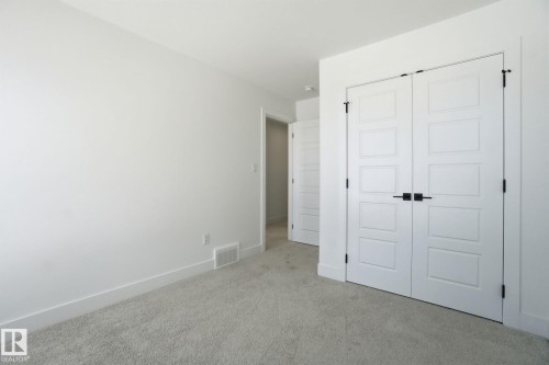 1405 Osprey Crest, Edmonton, AB - Indoor Photo Showing Other Room