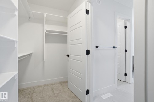 1405 Osprey Crest, Edmonton, AB - Indoor