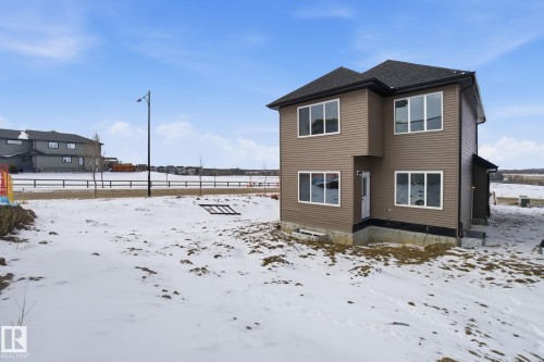 1405 Osprey Crest, Edmonton, AB - Outdoor