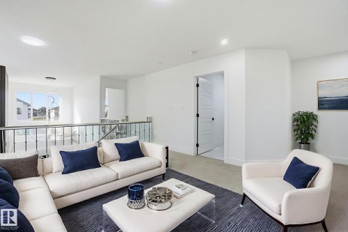 1405 Osprey Crest, Edmonton, AB - Indoor Photo Showing Living Room