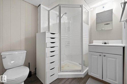 320 1 Avenue, Thorhild, AB - Indoor Photo Showing Bathroom