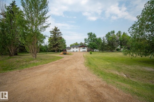 320 1 Avenue, Thorhild, AB - Outdoor