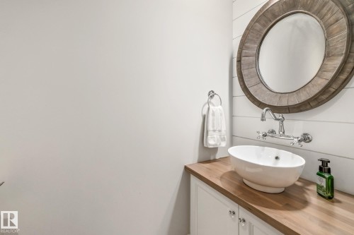 1020 Genesis Lake Boulevard, Stony Plain, AB - Indoor Photo Showing Bathroom