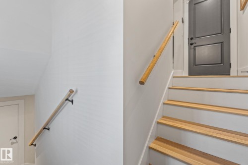 1020 Genesis Lake Boulevard, Stony Plain, AB - Indoor Photo Showing Other Room