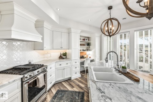1020 Genesis Lake Boulevard, Stony Plain, AB - Indoor Photo Showing Kitchen With Double Sink With Upgraded Kitchen