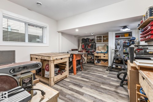 1020 Genesis Lake Boulevard, Stony Plain, AB - Indoor