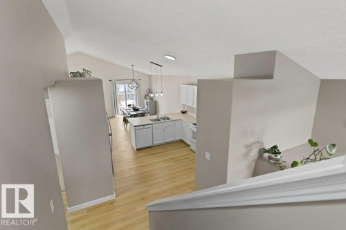 10804 183 Avenue, Edmonton, AB - Indoor