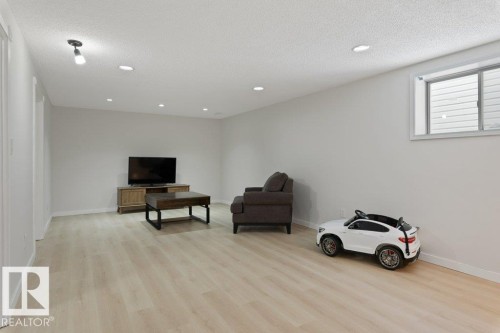 10804 183 Avenue, Edmonton, AB - Indoor