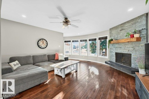 17232 76 Avenue, Edmonton, AB - Indoor Photo Showing Living Room With Fireplace