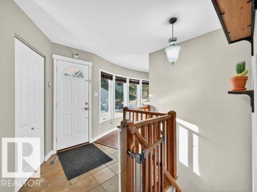 17232 76 Avenue, Edmonton, AB - Indoor Photo Showing Other Room