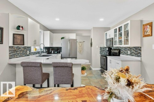 17232 76 Avenue, Edmonton, AB - Indoor