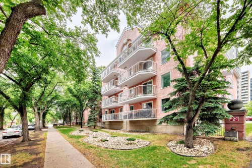 304 10153 117 Street  Edmonton, AB T5K 1X5