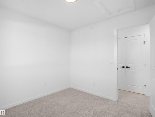 62 525 Secord Boulevard, Edmonton, AB - Indoor Photo Showing Other Room