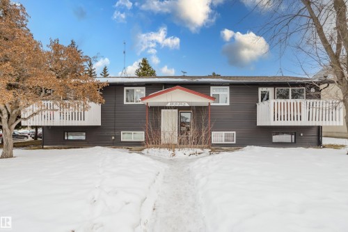View of split foyer home - 3917/3919 54 Street, Wetaskiwin, AB - Outdoor
