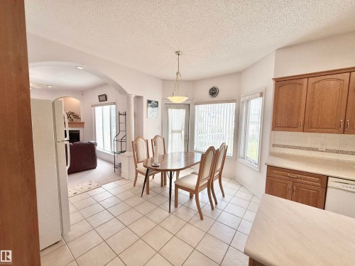 8416 160A Avenue, Edmonton, AB 