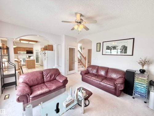 8416 160A Avenue, Edmonton, AB 