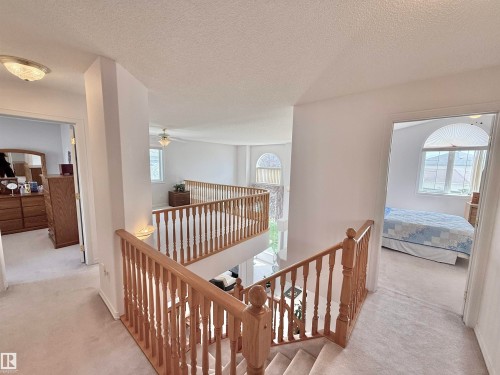 8416 160A Avenue, Edmonton, AB 