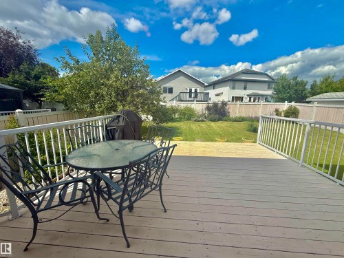 8416 160A Avenue, Edmonton, AB 