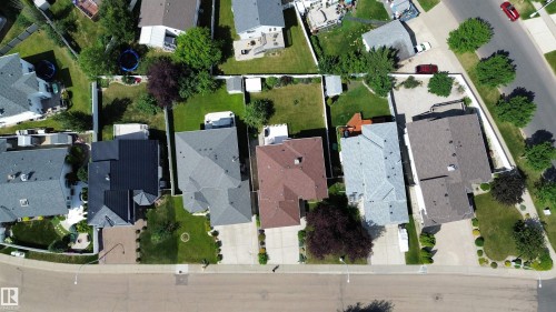 8416 160A Avenue, Edmonton, AB 