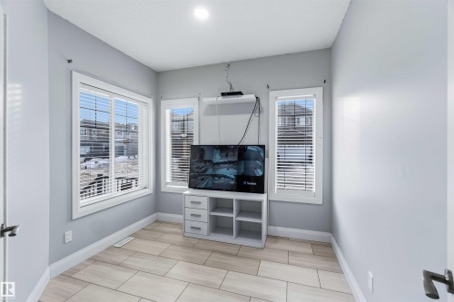 16232 137 Street, Edmonton, AB - Indoor