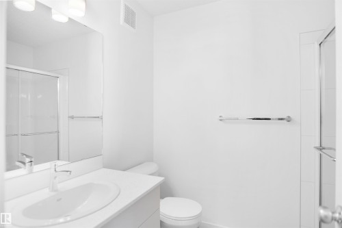 40 531 Merlin Landing Landing, Edmonton, AB - Indoor Photo Showing Bathroom