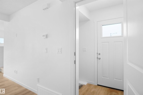 40 531 Merlin Landing Landing, Edmonton, AB - Indoor Photo Showing Other Room