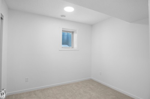 40 531 Merlin Landing Landing, Edmonton, AB - Indoor Photo Showing Other Room