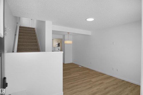 40 531 Merlin Landing Landing, Edmonton, AB - Indoor Photo Showing Other Room