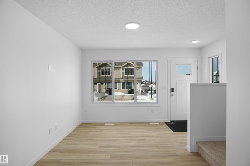 40 531 Merlin Landing Landing, Edmonton, AB - Indoor Photo Showing Other Room