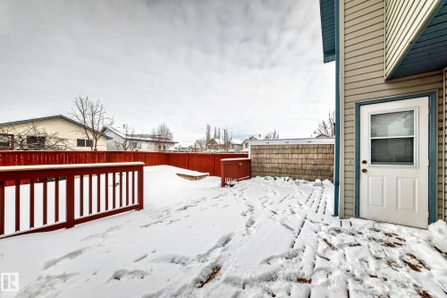 View of fenced backyard - 3208 29 Avenue, Edmonton, AB - Outdoor