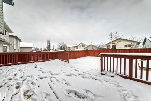 Fenced backyard featuring a residential view - 3208 29 Avenue, Edmonton, AB - Outdoor