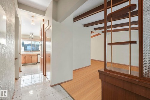 16611 90 Avenue, Edmonton, AB - Indoor Photo Showing Other Room