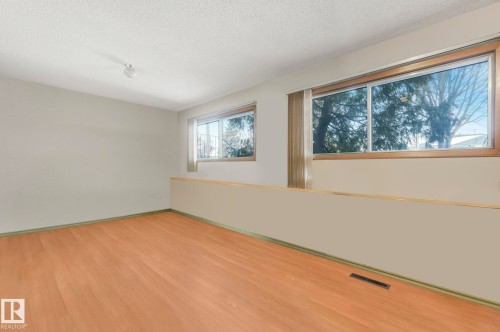 16611 90 Avenue, Edmonton, AB - Indoor Photo Showing Other Room