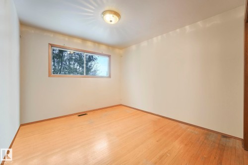 16611 90 Avenue, Edmonton, AB - Indoor Photo Showing Other Room