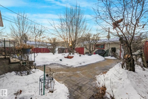 16611 90 Avenue, Edmonton, AB - Outdoor