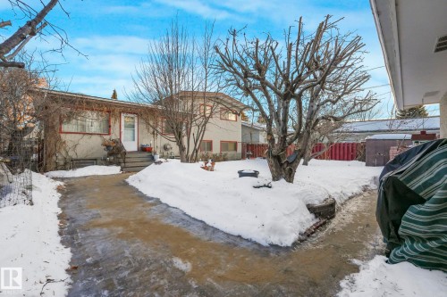 16611 90 Avenue, Edmonton, AB - Outdoor