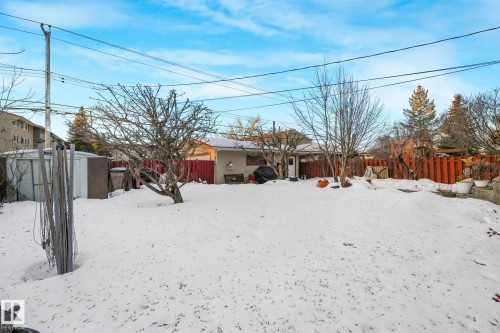 16611 90 Avenue, Edmonton, AB - Outdoor