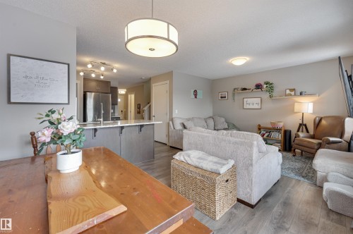 921 Ebbers Crescent, Edmonton, AB - Indoor