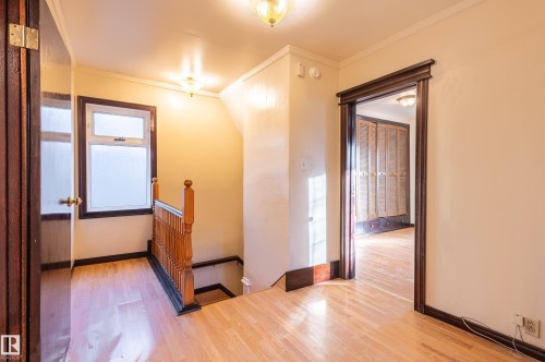 10918 81 Avenue, Edmonton, AB - Indoor Photo Showing Other Room